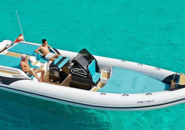 Rent Noah Batelli RIB SRL 29 in Ibiza